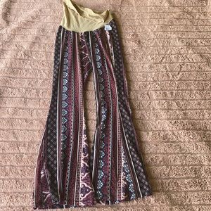 Motherhood Maternity Paisley Printed Palazzo Pants